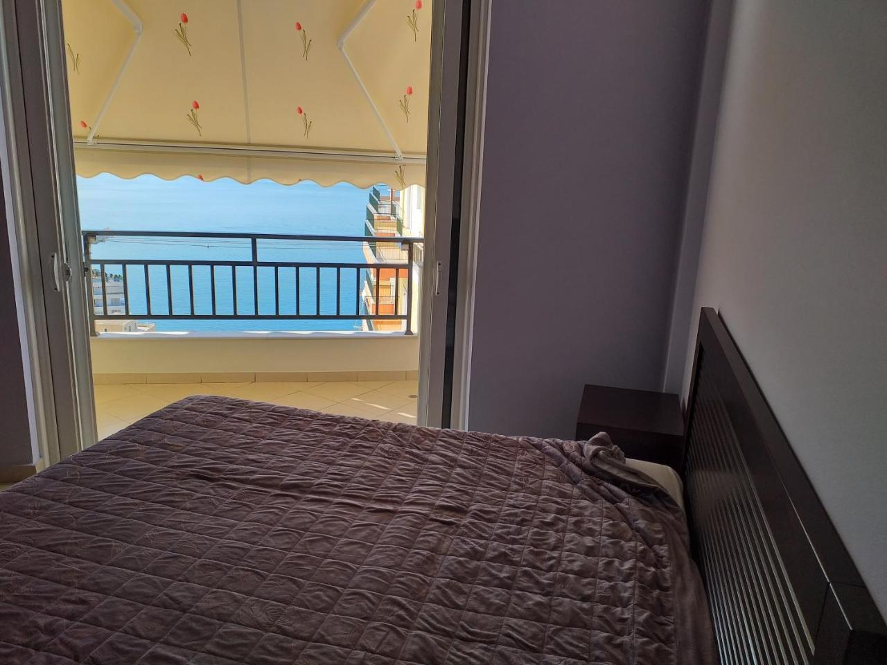 Sunny&Seaview Apartment Sarandë Exteriör bild